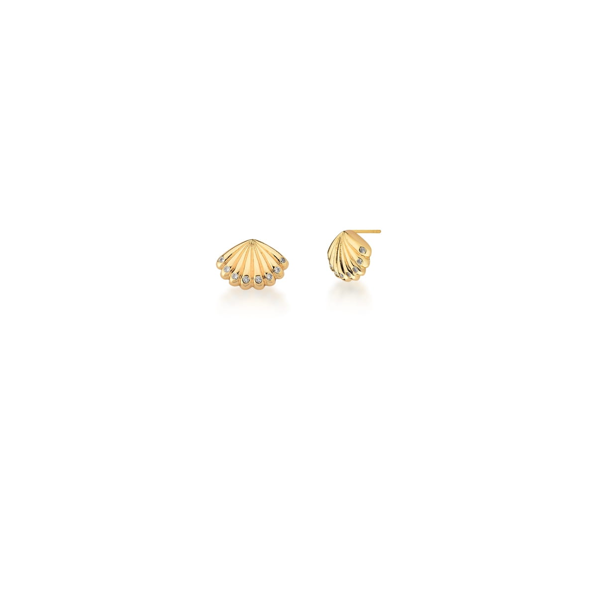 Brinco de Concha com Zircônias Brancas Banhado a Ouro