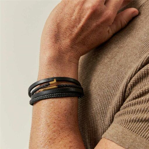 PULSEIRA EM COURO LEGÍTIMO COM PINGENTE DE PREGO EM AÇO