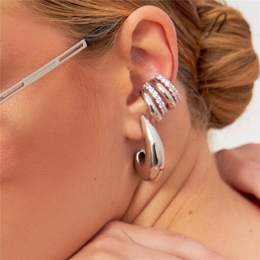 PIERCING DE ORELHA QUATRO FILEIRAS COM CRISTAIS