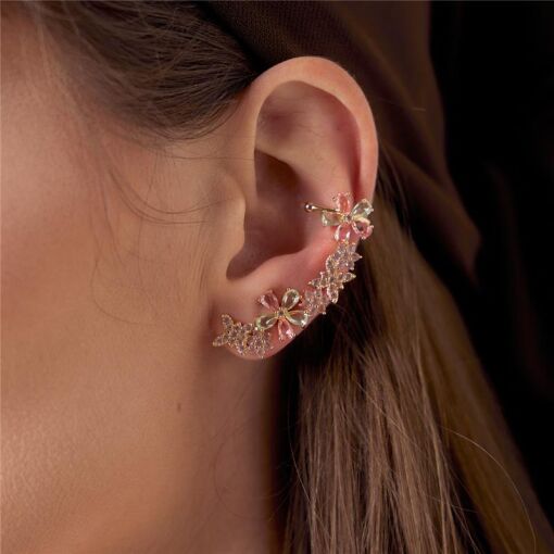 BRINCO EAR CUFF COM FLORES E BORBOLETAS BANHADO A OURO